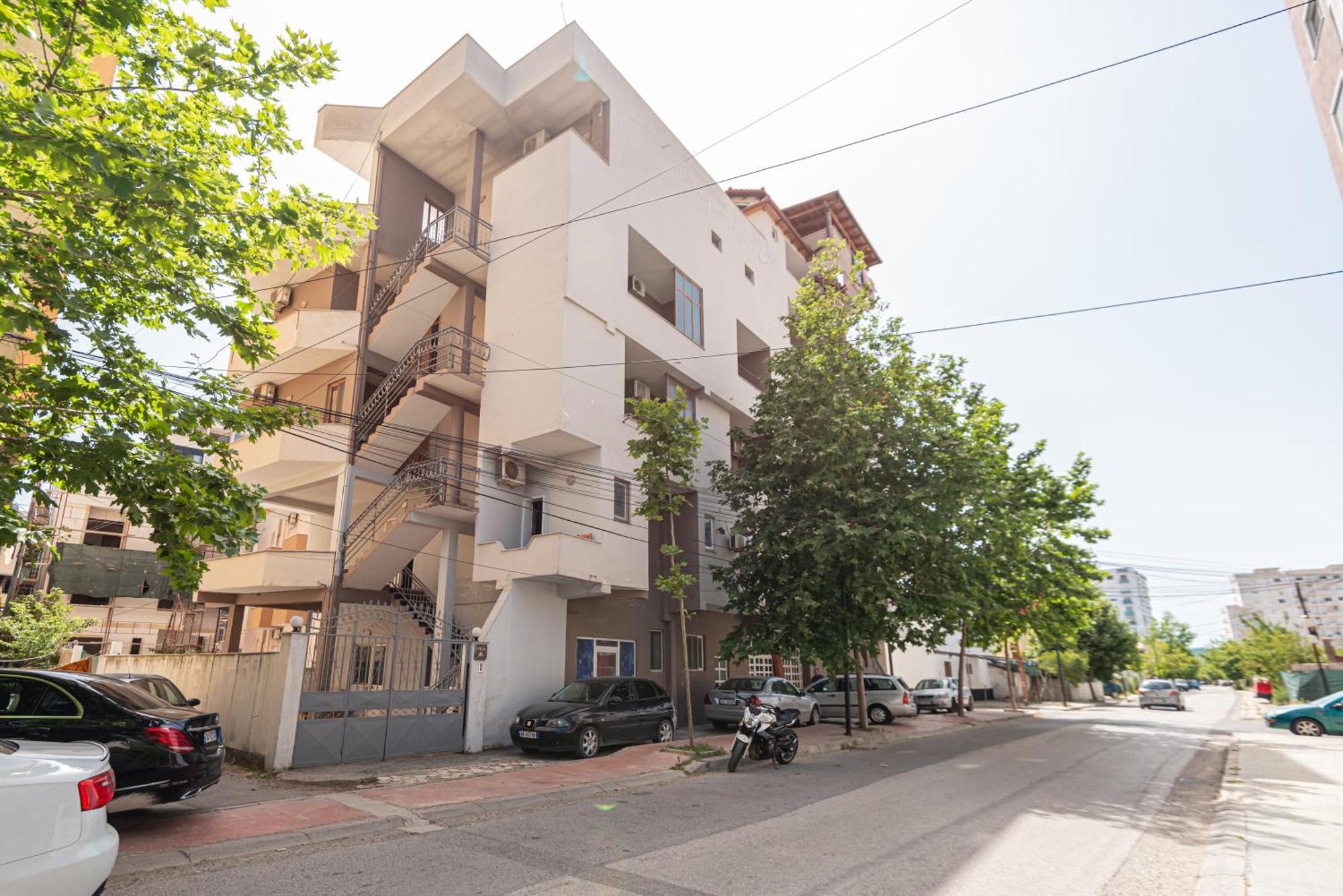 Al * Durrës